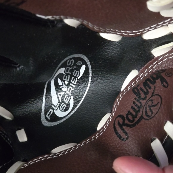 Rawlings baseball glove - Picture 6 of 6